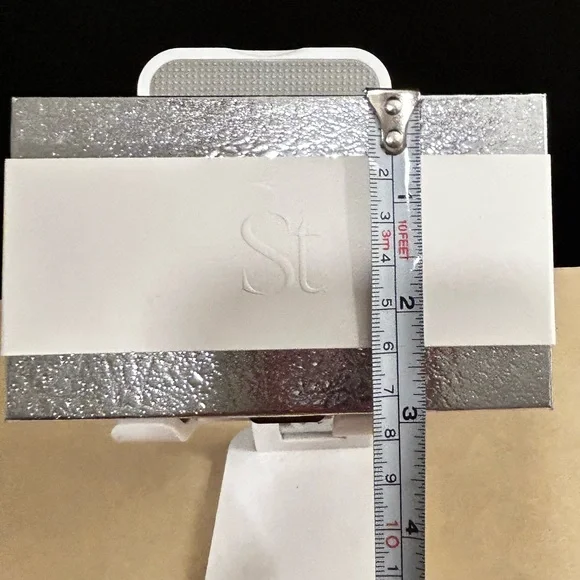 Seint Beauty Eyeshadow Palette with 4 Eyeshadows - Picture 10 of 10